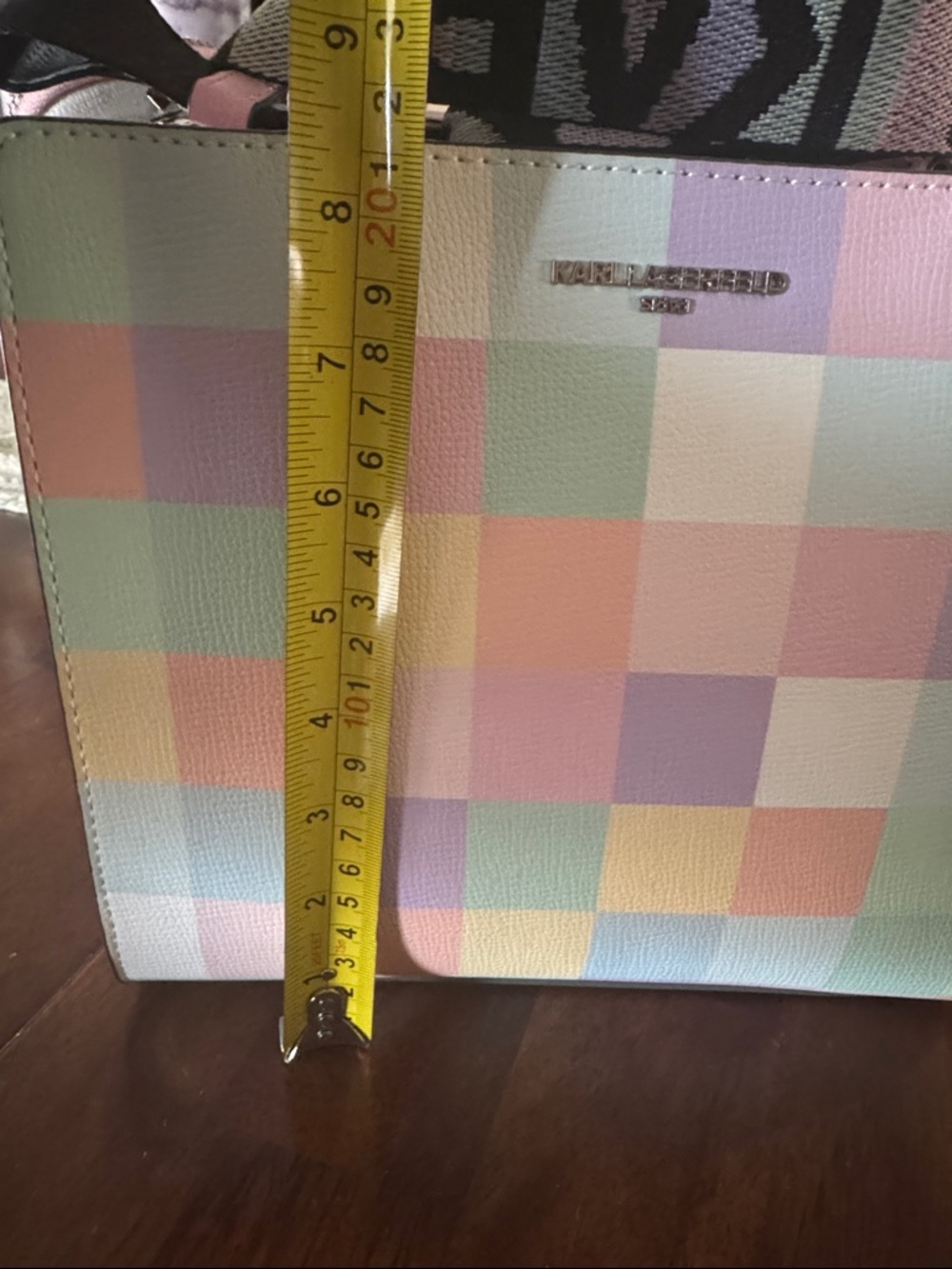 KARL LAGERFELD PARIS Jacqueline Crossbody Bag Pastel - Picture 13 of 13
